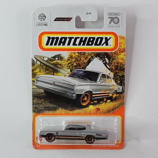 Matchbox - 1966 Dodge Charger (Metalflake Silver)