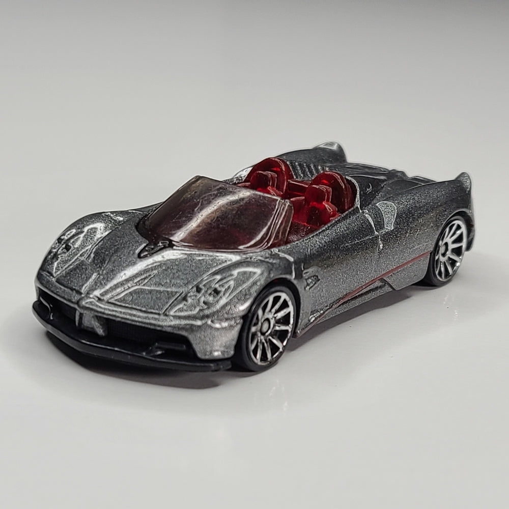 17 Pagani Huayra (Silver)