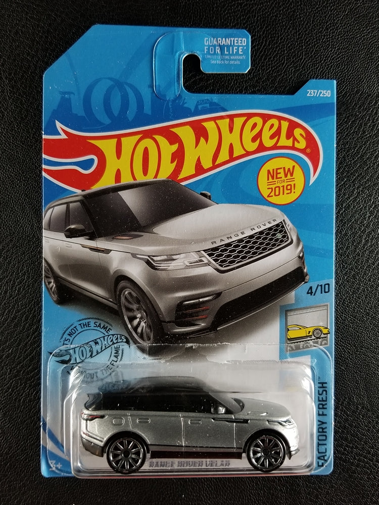 Hot Wheels - Range Rover Velar (Metalflake Silver)
