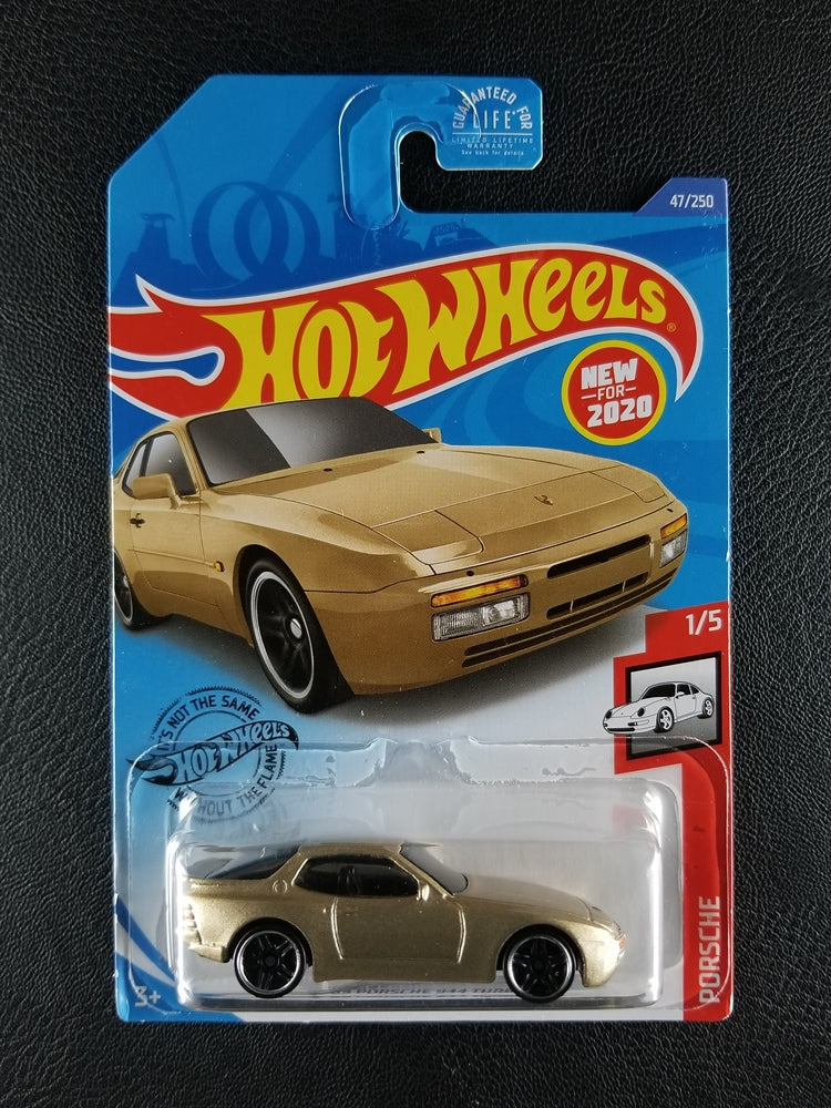 Hot Wheels - '89 Porsche 944 Turbo (Gold)