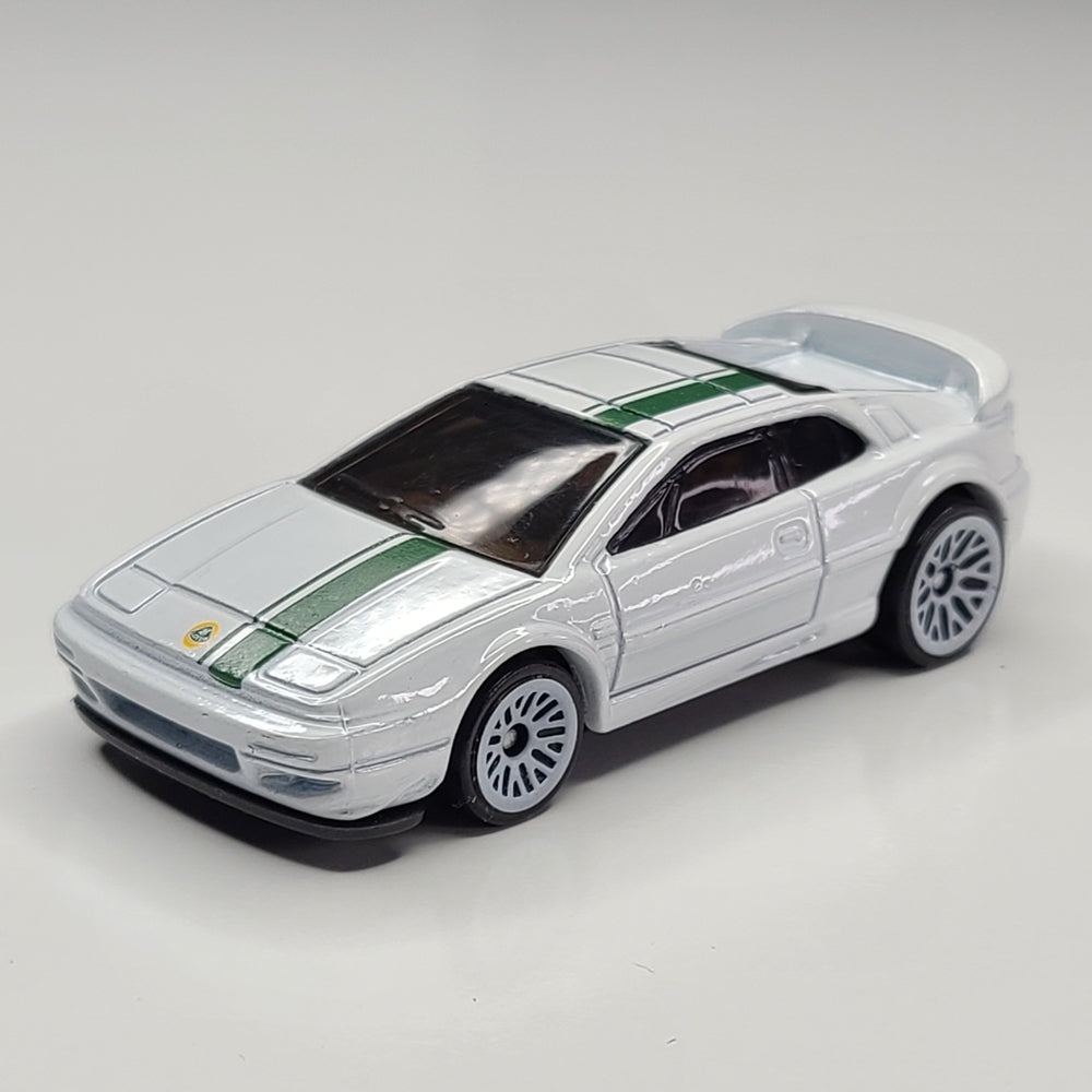 Lotus Espirit (White)