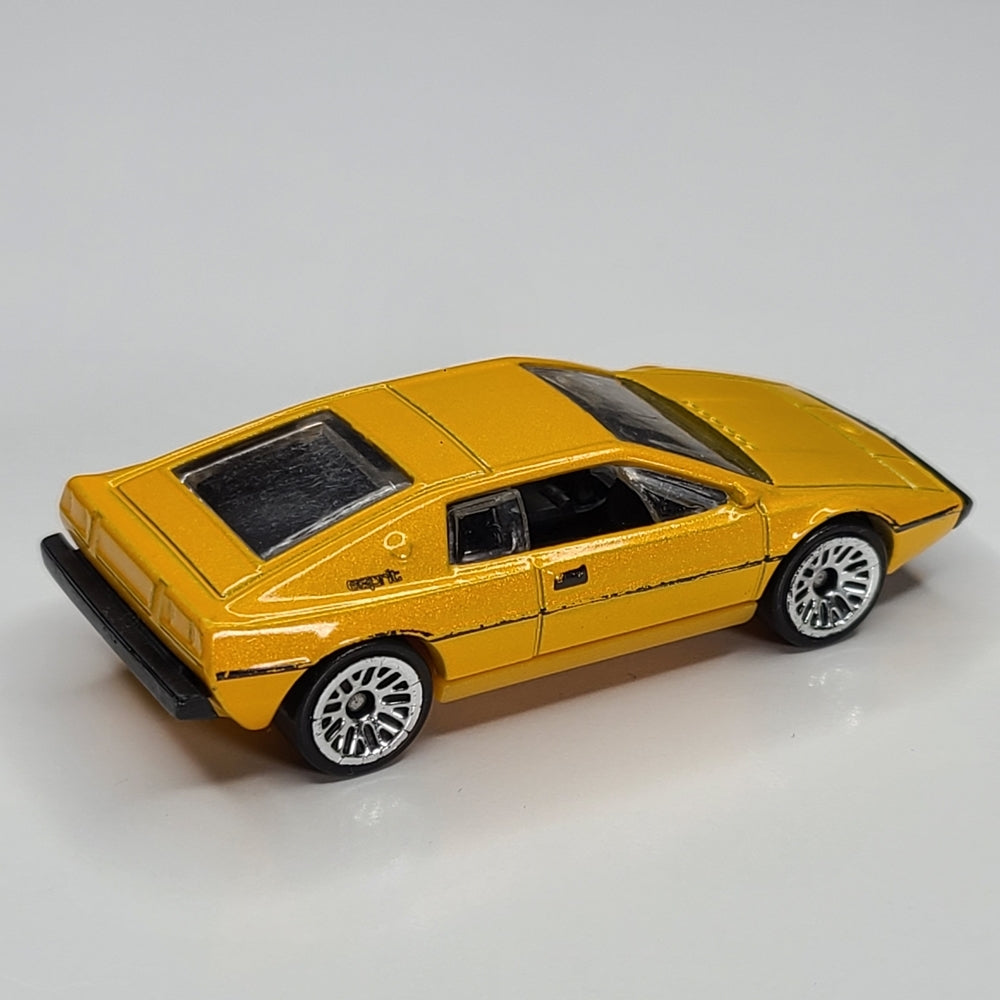 Lotus Espirit S1 (Yellow)