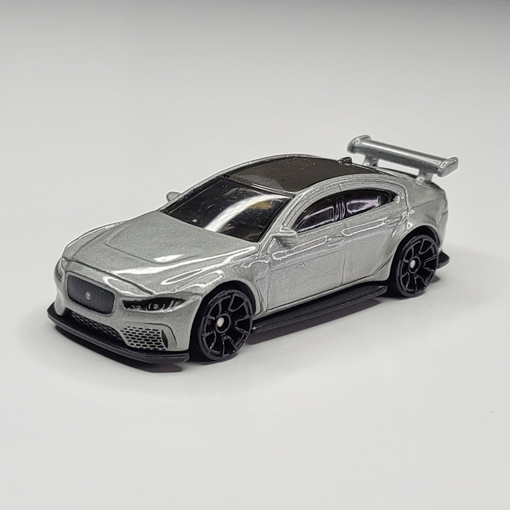 Jaguar XE SV Project (Silver)