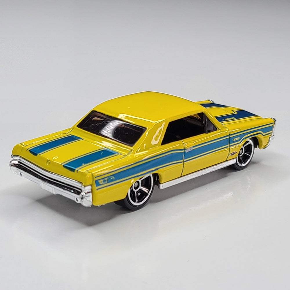 65 Pontiac GTO (Yellow)