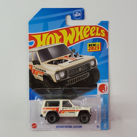 Hot Wheels - Nissan Patrol Custom (Ivory)