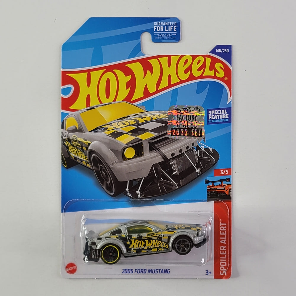 Hot Wheels - 2005 Ford Mustang (Silver) [Factory Sealed 2022 Set]