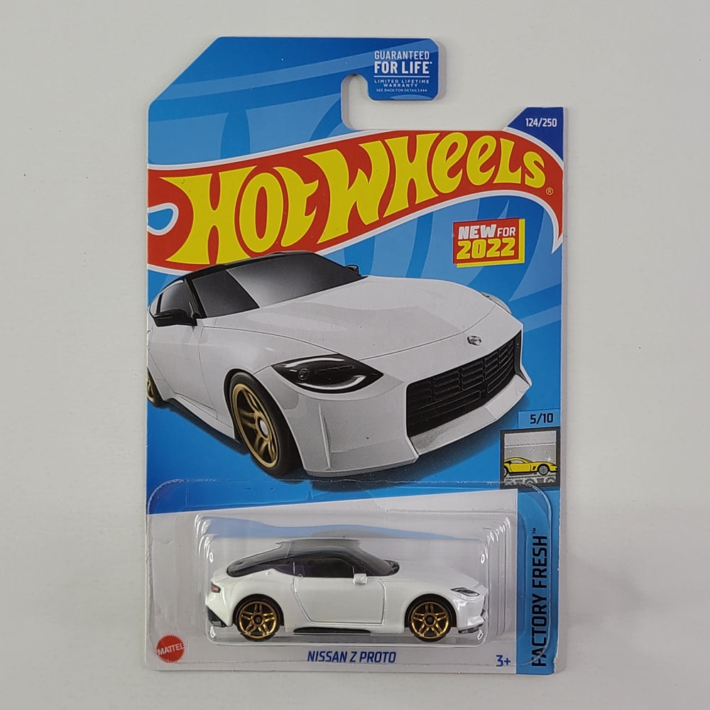 Hot Wheels - Nissan Z Proto (Everest White)