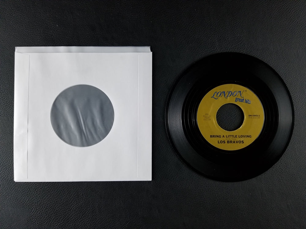 Los Bravos - Black is Black / Bring a Little Loving (7'' Single)