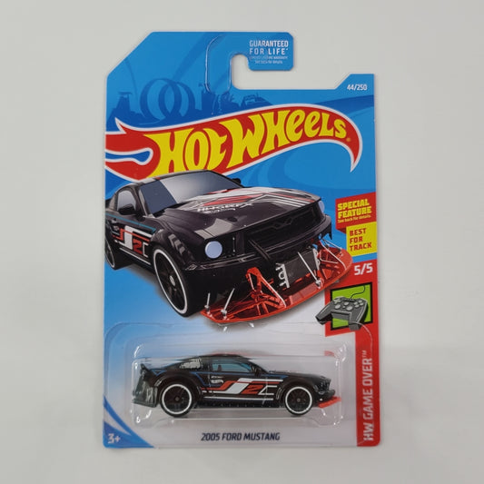 Hot Wheels - 2005 Ford Mustang (Black)