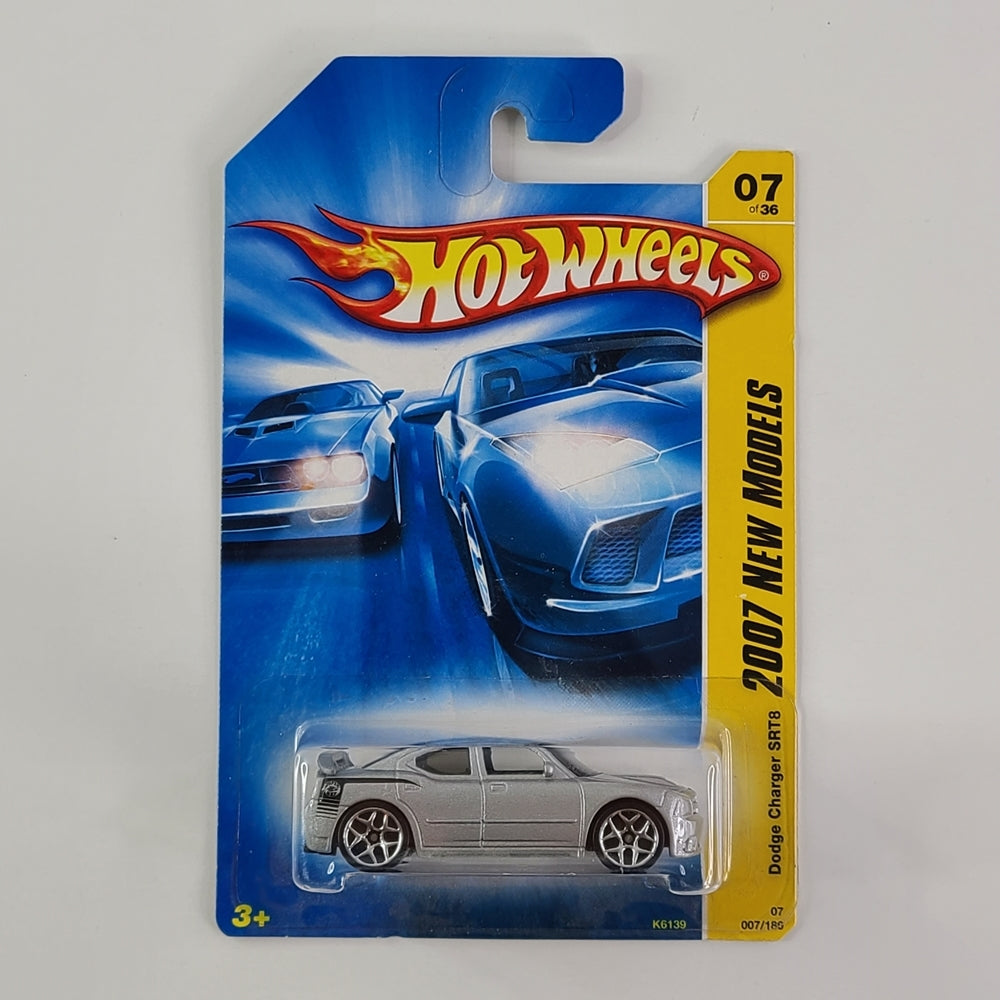 Hot Wheels - Dodge Charger SRT8 (Metalflake Silver)