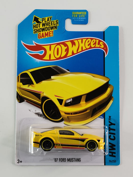 Hot Wheels - '07 Ford Mustang (Pearl Yellow) [HW City (2014) - 94/250] [Kmart Exclusive]