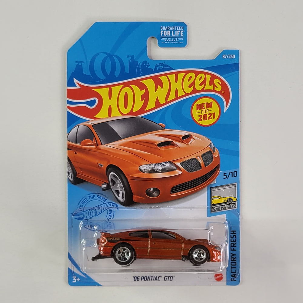 Hot Wheels - '06 Pontiac GTO (Brazen Orange Metallic)