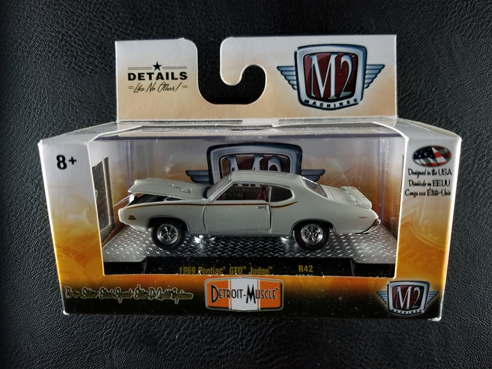 M2 - 1969 Pontiac GTO Judge (Tan) [Ltd. Ed. - 1 of 5880] [Walmart Exclusive]
