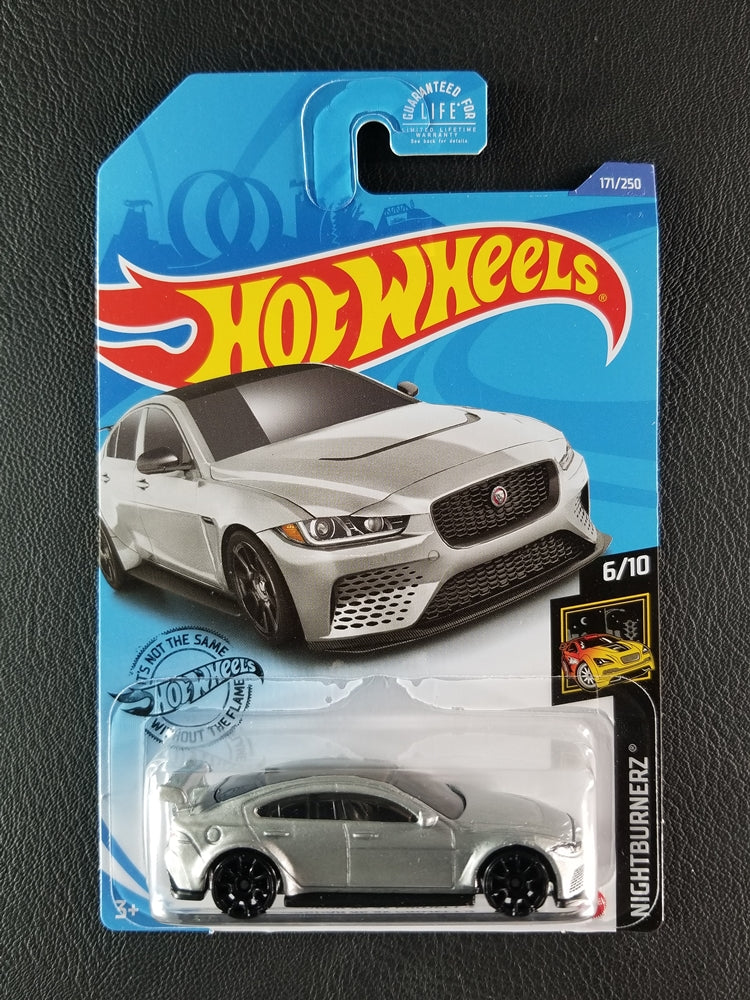 Hot Wheels - Jaguar XE SU Project 8 (Silver)