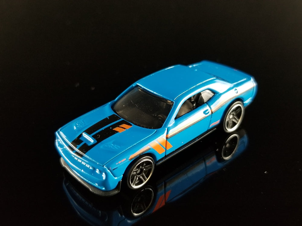 '15 Dodge Challenger SRT