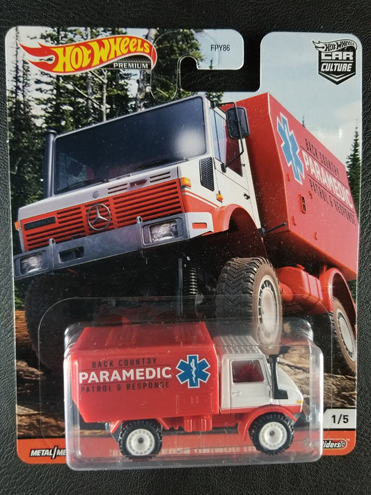 Hot Wheels Premium - '88 Mercedes Unimog U1300 (White)