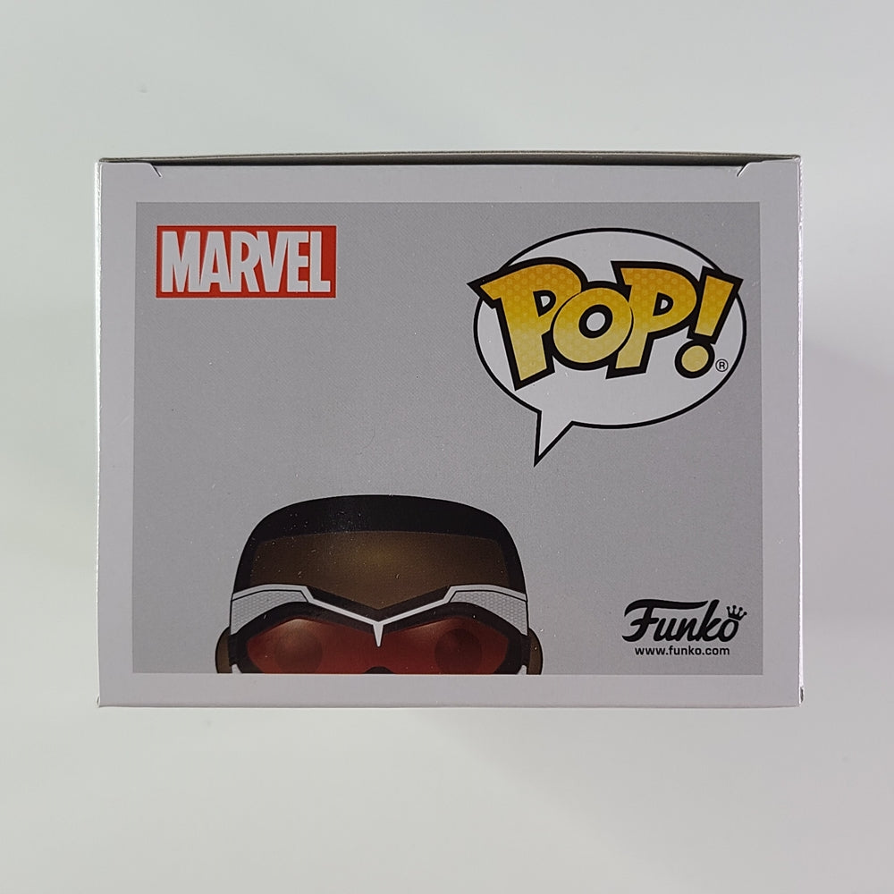 Funko Pop! - Captain America #817 [Walmart Exclusive]