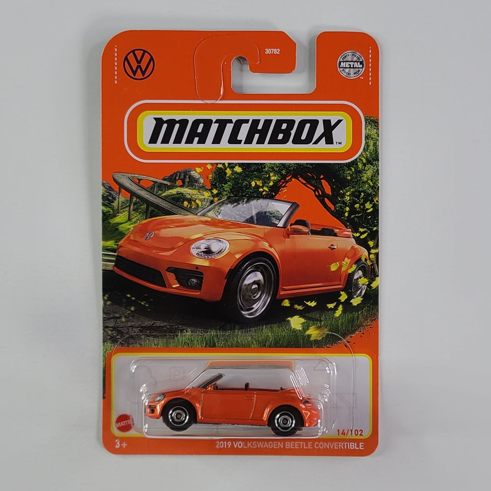 Matchbox - 2019 Volkswagen Beetle Convertible (Metalflake Orange)