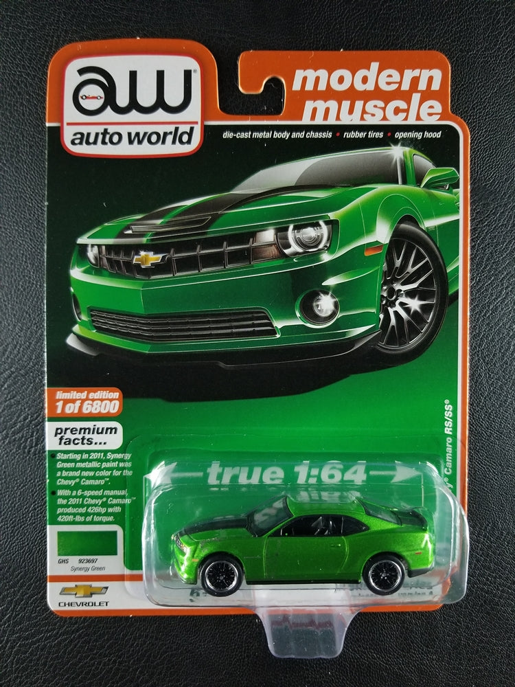 Auto World - 2011 Chevy Camaro RS/SS (Synergy Green) [5/6 - 2020 Premium Series (Release 2) (Version A) (Modern Muscle); Limited Edition, 1 of 6800]