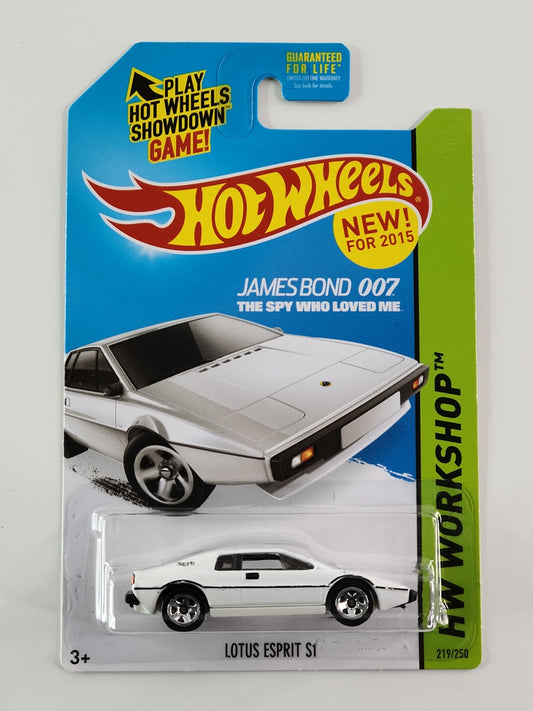 Hot Wheels - Lotus Esprit (White) [HW Workshop: HW Garage (2015) - 219/250 [New for 2015]