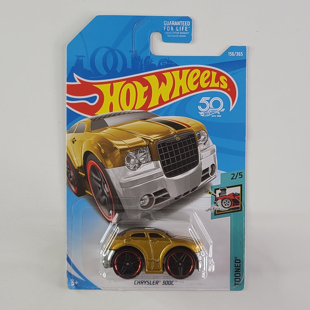 Hot Wheels - Chrysler 300C (Metalflake Gold)