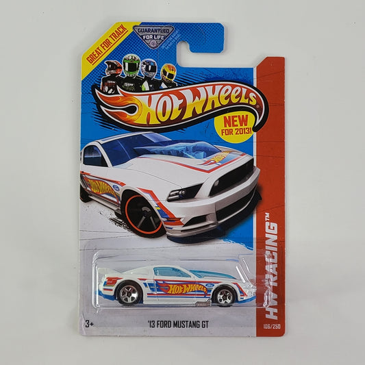 Hot Wheels - '13 Ford Mustang GT (White) [New for 2013] [Wheel Variant]