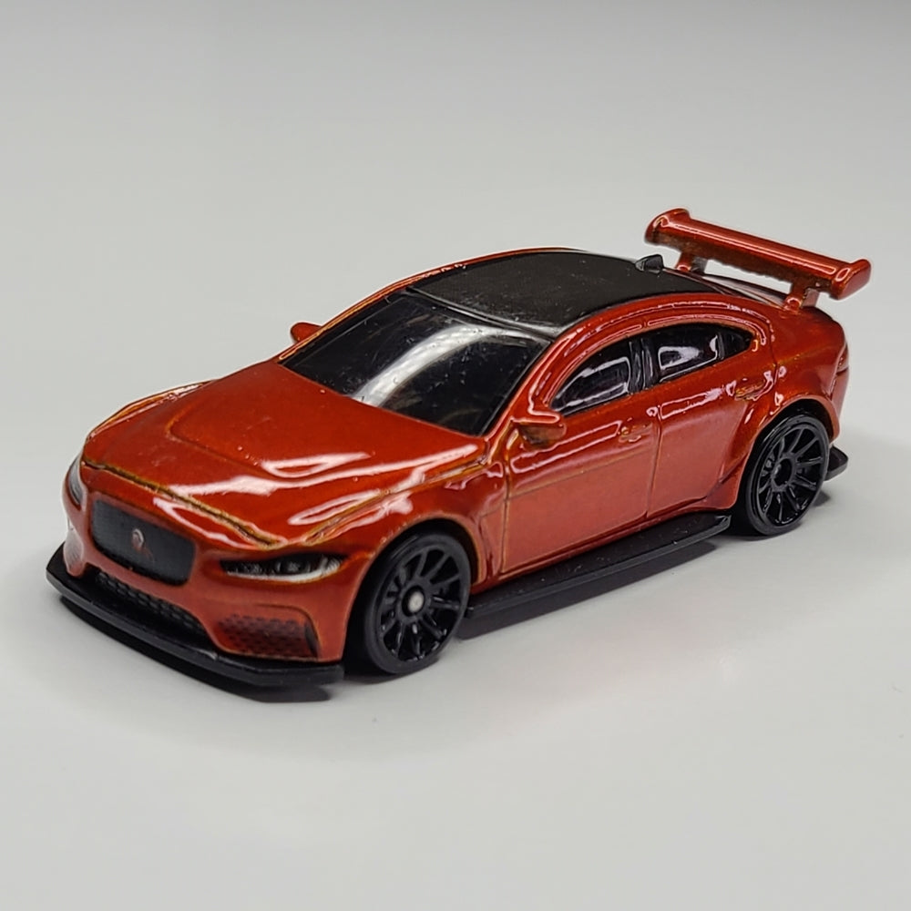 Jaguar XE SV Project 8 (Orange)