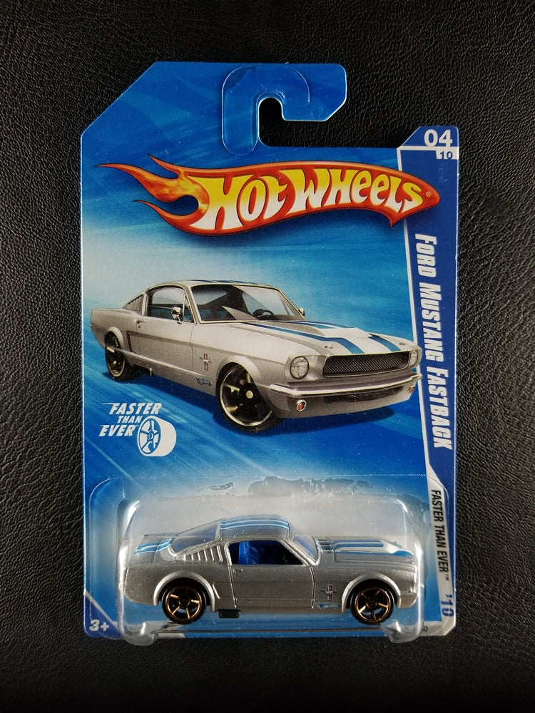 Hot Wheels - Ford Mustang Fastback (Silver) – Throwback Collectibles