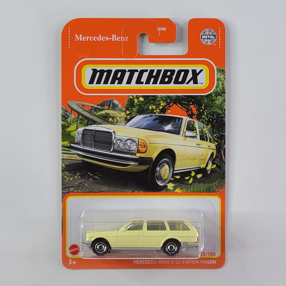 Matchbox - Mercedes-Benz S123 Station Wagon (Pale Yellow)