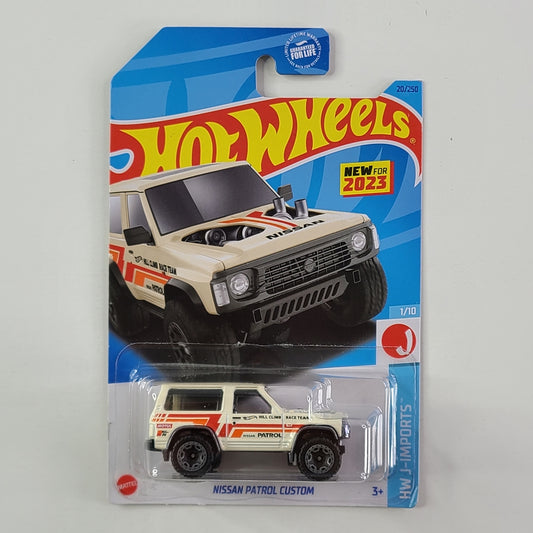 Hot Wheels - Nissan Patrol Custom (Ivory)