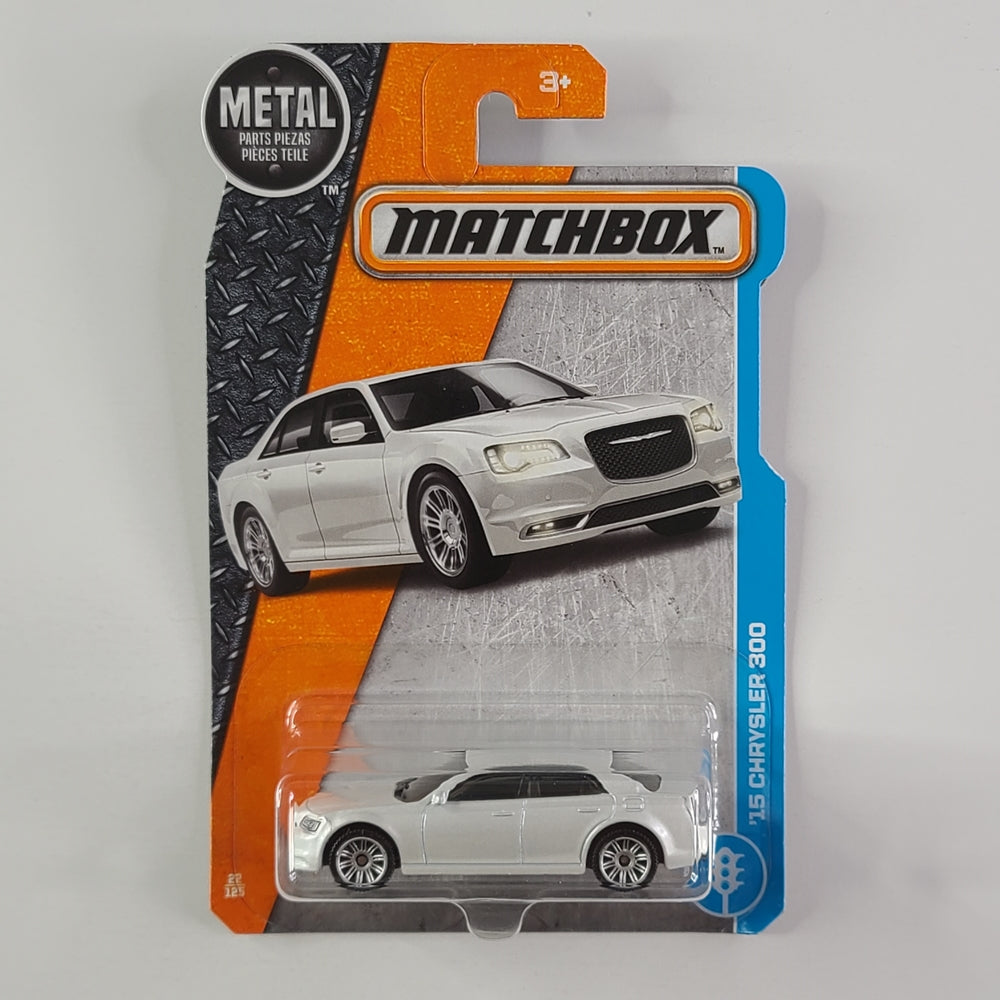 Matchbox - '15 Chrysler 300 (Pearl White)