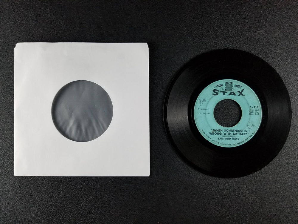 Sam and Dave - When Something Is Wrong With My Baby / Small Portion of Your Love (1967, 7'' Single)