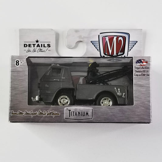 M2 - 1966 Dodge L600 Tow Truck (Gray) [Limited Production 5,880 Pieces Worldwide]
