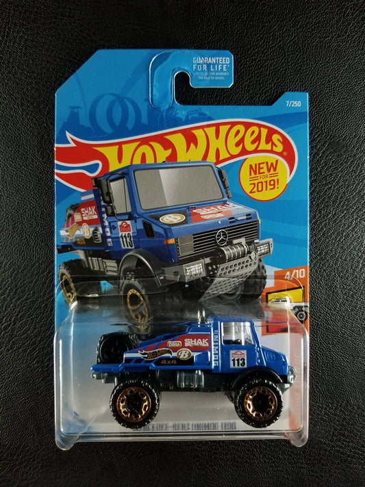 Hot Wheels - Mercedes-Benz Unimog 1300 (Blue)