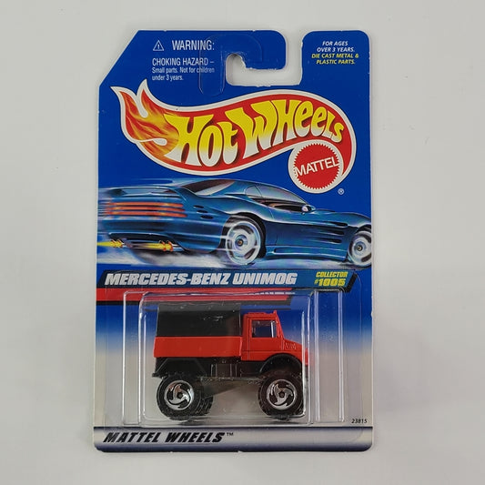 Hot Wheels - Mercedes-Benz Unimog (Red & Black)