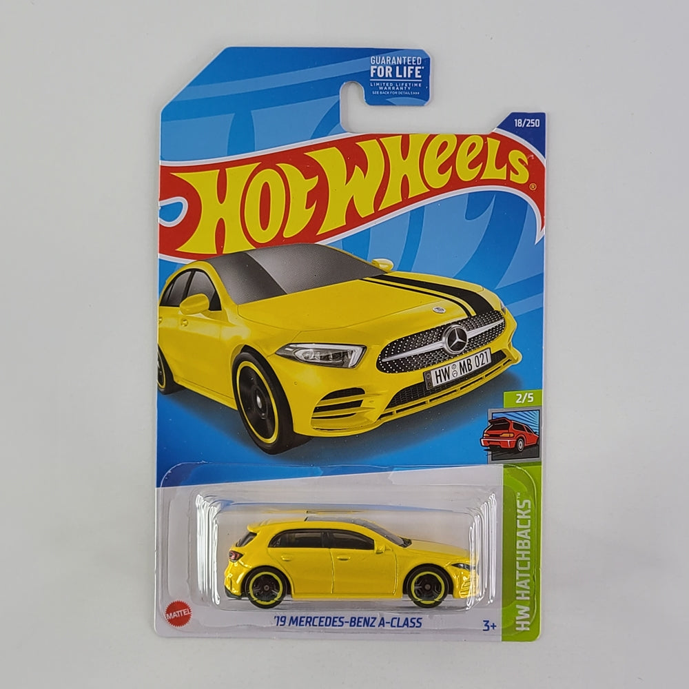 Hot Wheels - '19 Mercedes-Benz A-Class (Metalflake Yellow)