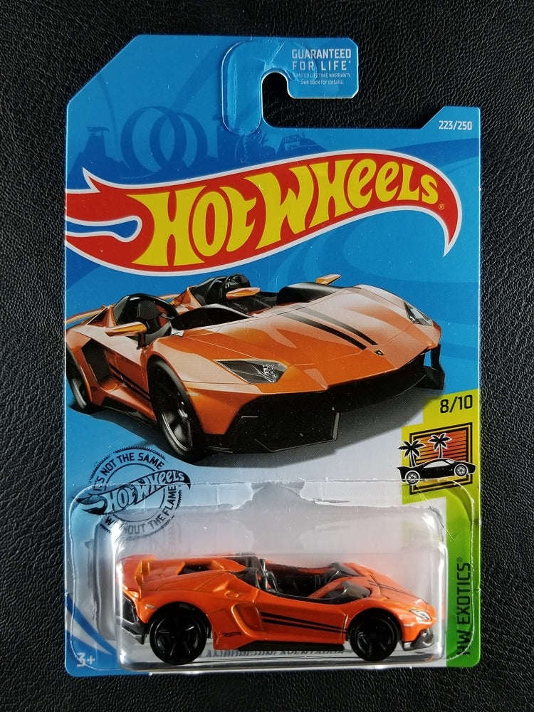 Hot Wheels - Lamborghini Aventador J (Orange)