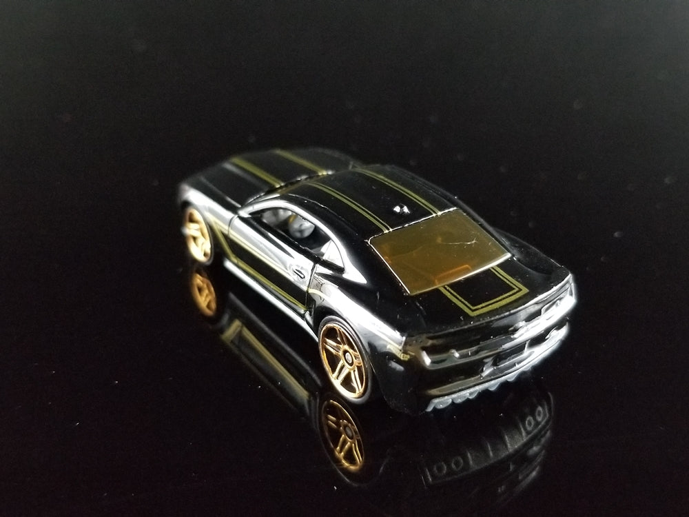 2013 Hot Wheels Chevy Camaro Special Edition