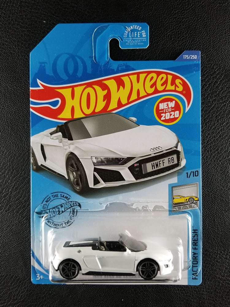 Hot Wheels - 2019 Audi R8 Spyder (White)