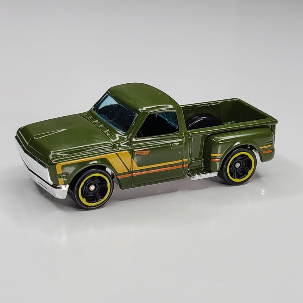 Custom '69 Chevy (Green)