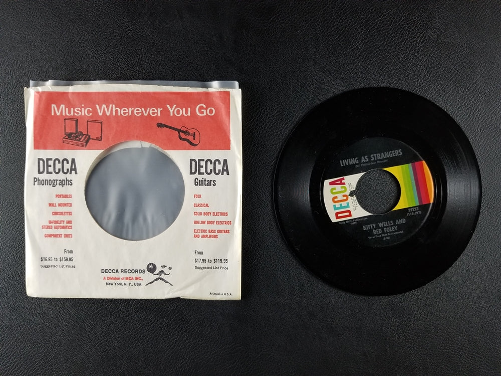 Kitty Wells and Red Foley - Loved and Wanted / Living As Strangers (1967, 7'' Single)