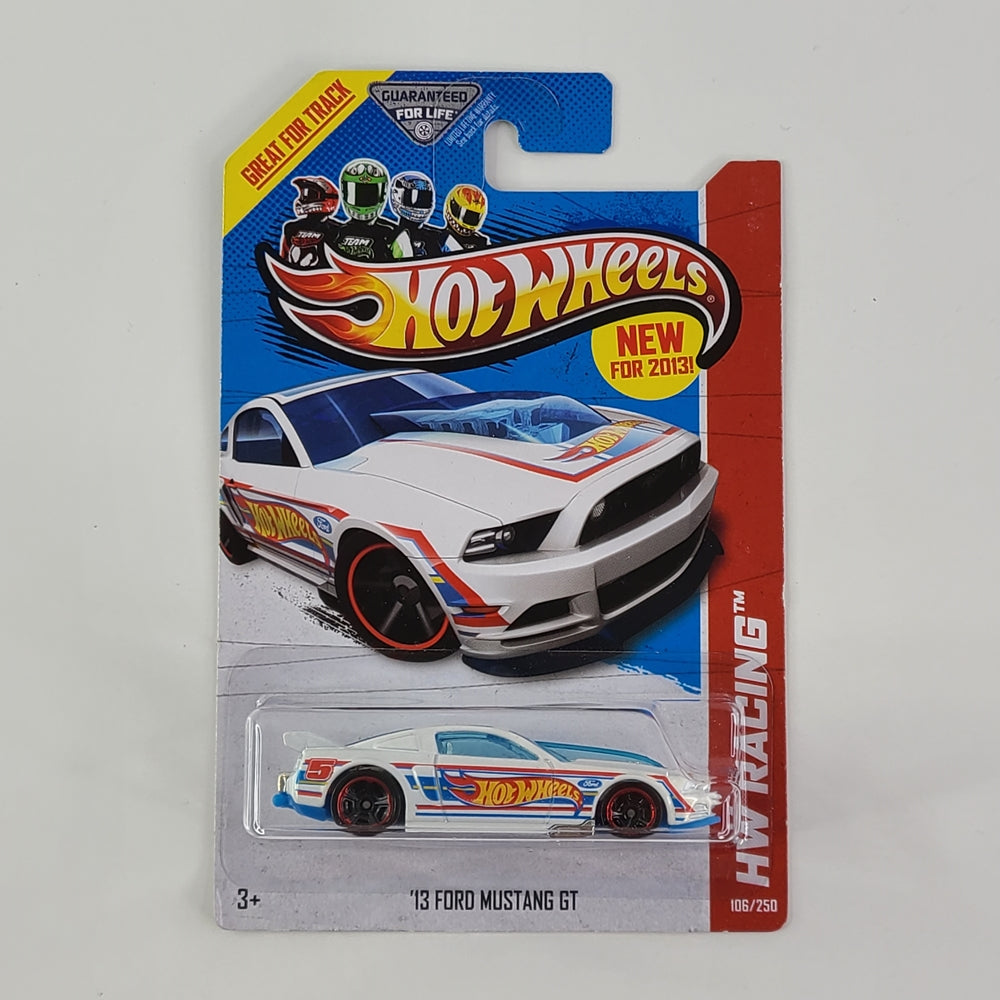 Hot Wheels - '13 Ford Mustang GT (White) [New for 2013]