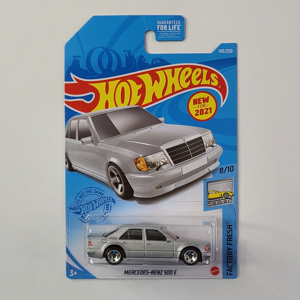 Hot Wheels - Mercedes-Benz 500 E (Metalflake Silver)