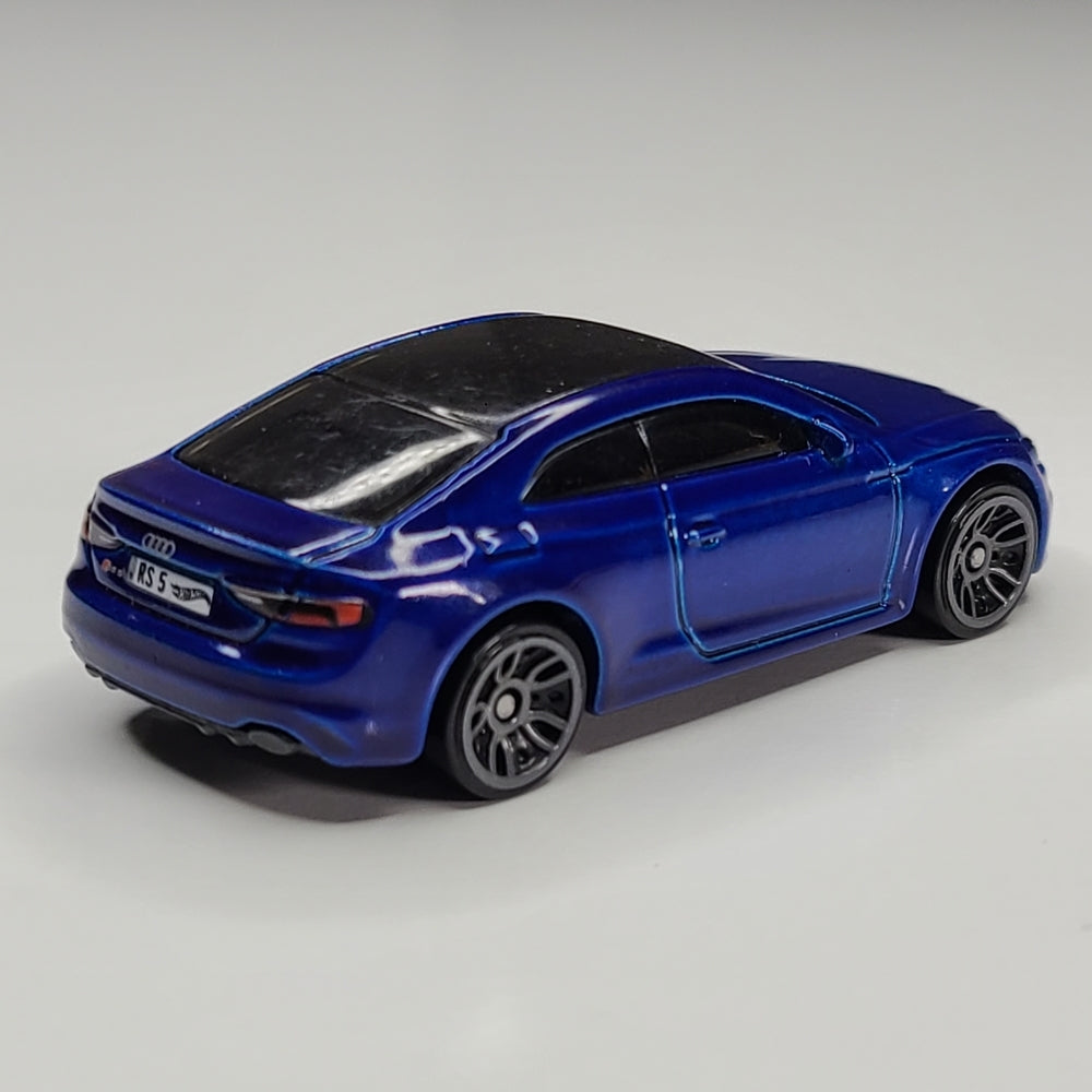 Audi RS 5 Coupe (Blue)