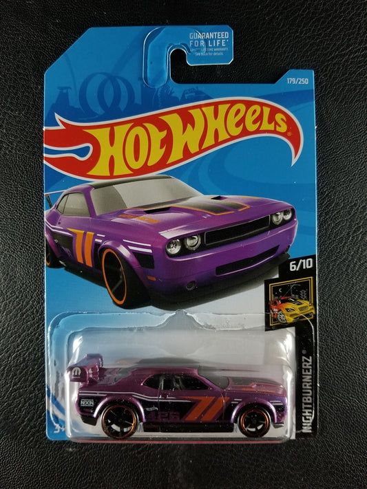 Hot Wheels - Dodge Challenger Drift Car (Purple)