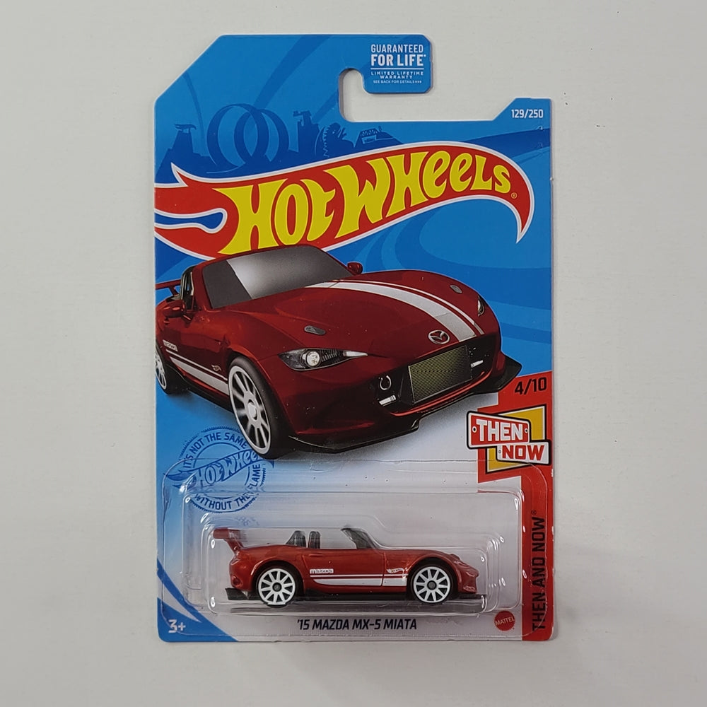 Hot Wheels - '15 Mazda MX-5 Miata (Red)