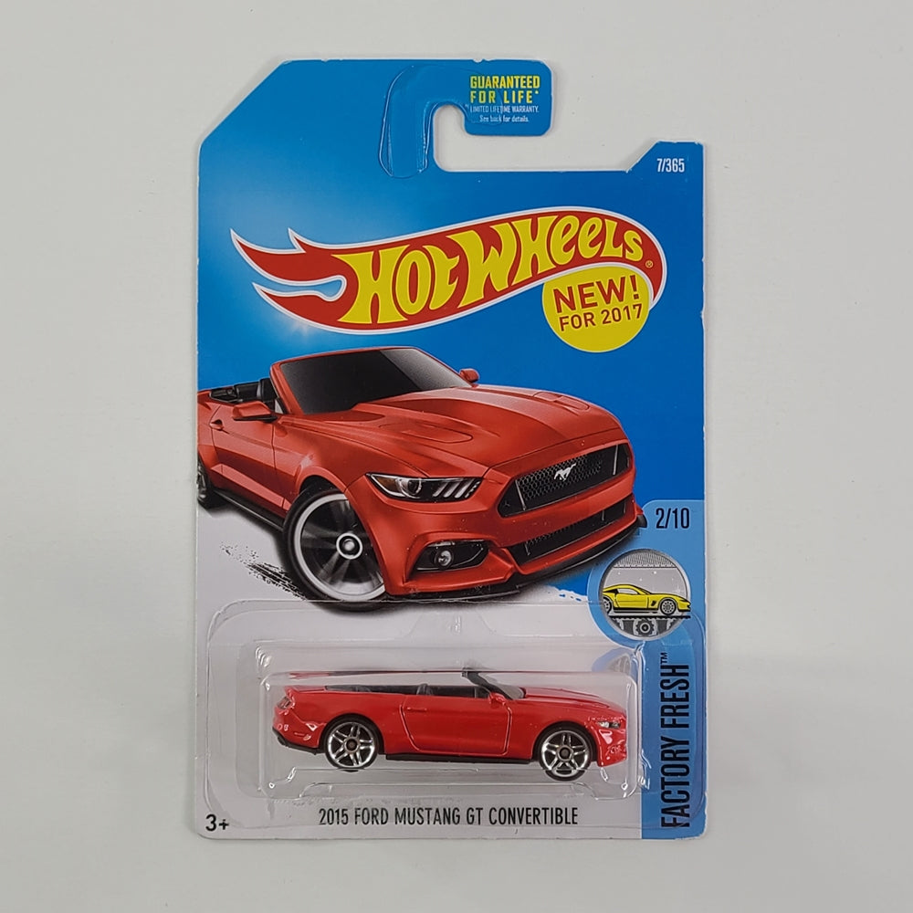 Hot Wheels - 2015 Ford Mustang GT Convertible (Red) [New for 2017]