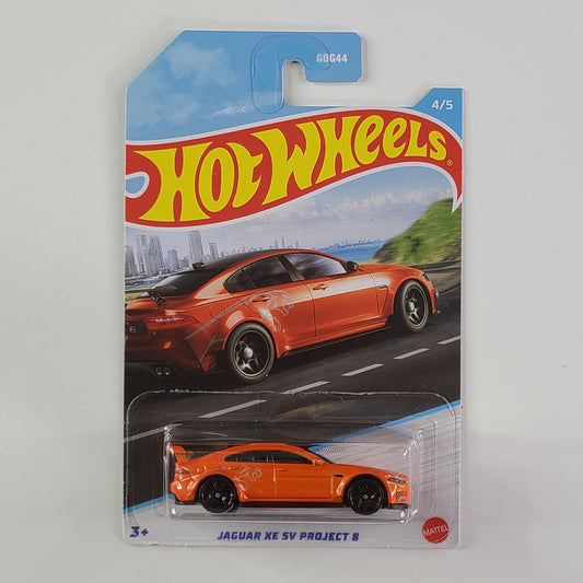 Hot Wheels - Jaguar XE SV Project 8 (Firesand Orange)