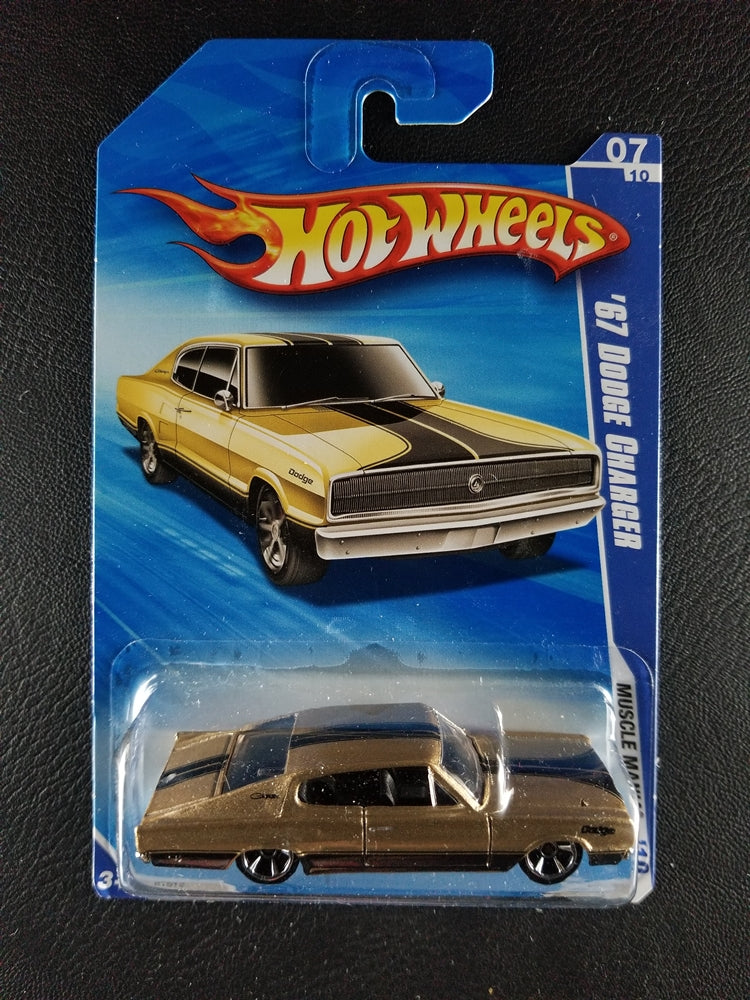 Hot Wheels - '67 Dodge Charger (Gold)