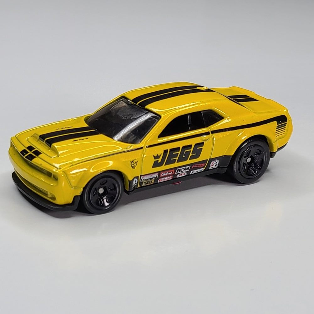 18 Dodge Challenger SRT Demon (Yellow) – Throwback Collectibles